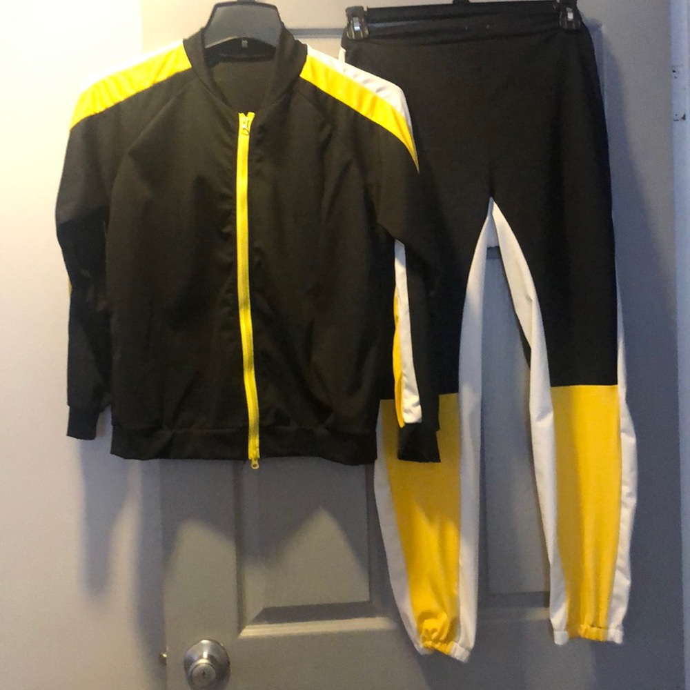Ladies jogger set
